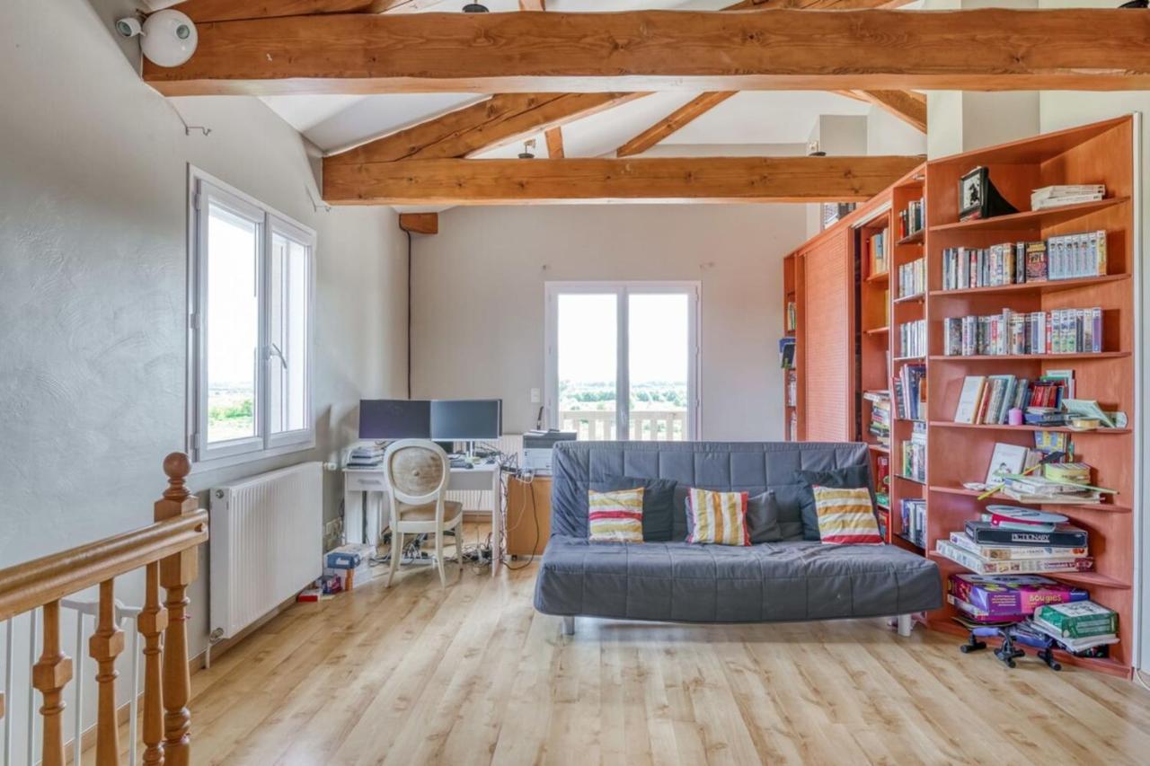 Family Villa At 1H15 From Lyon Precieux 外观 照片